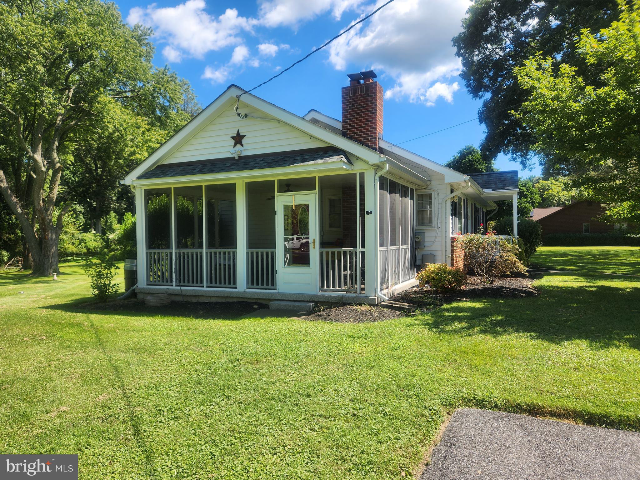 This charming freshly painted basement apartment for one is set in a bucolic setting offers a full kitchen with dishwasher, microwave, refrigerator, and stove as well as a large great room, nice size bedroom, and tile bath with shower. There is also and washer and dryer as well high ceilings. Electricity, heat, water and trash are included in rent. Close to major routes, shopping, good restaurants, and library.
No pets and only one person only because of septic. Must have good credit.