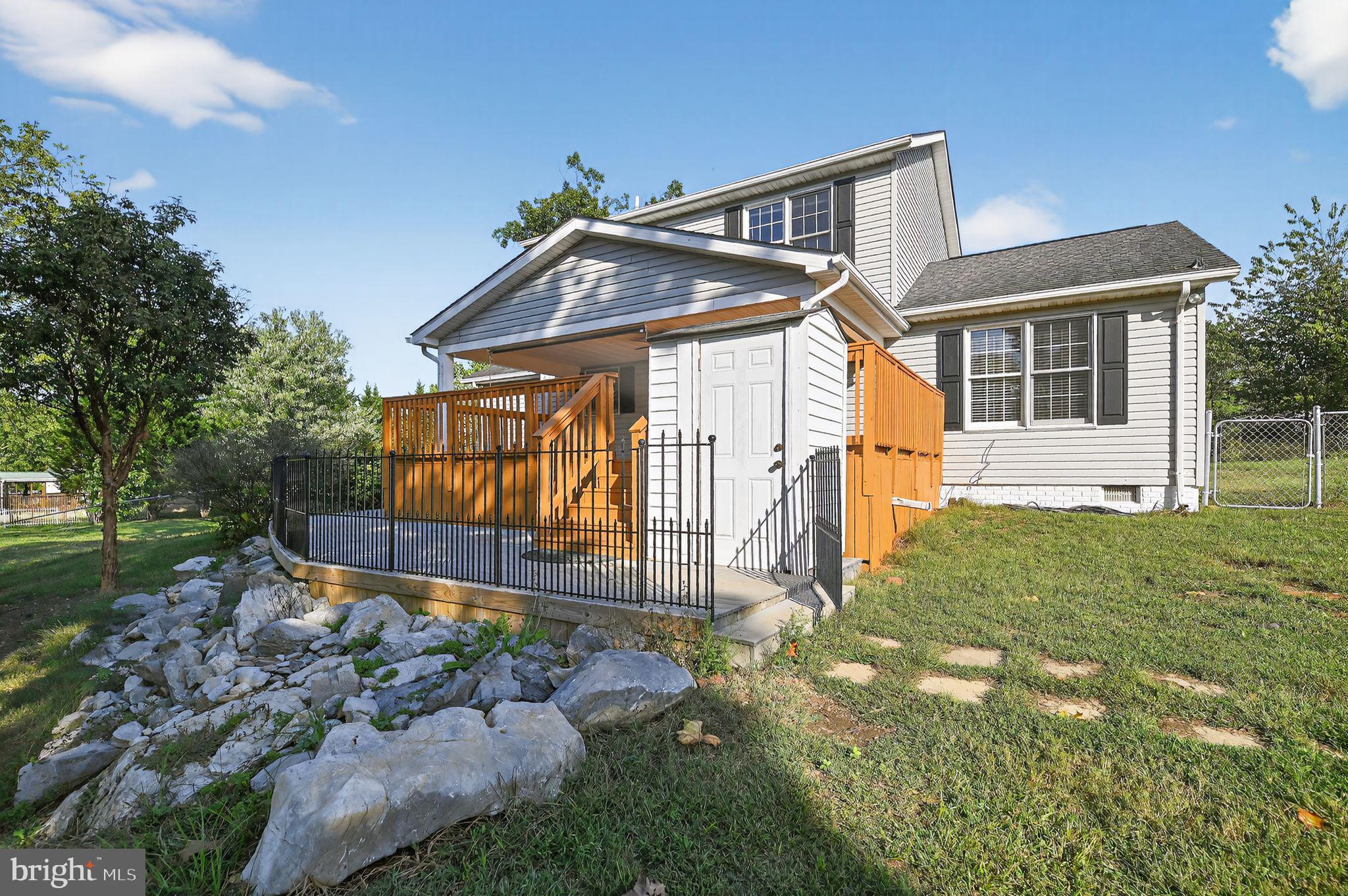 SHEPHERD WEST - Residential