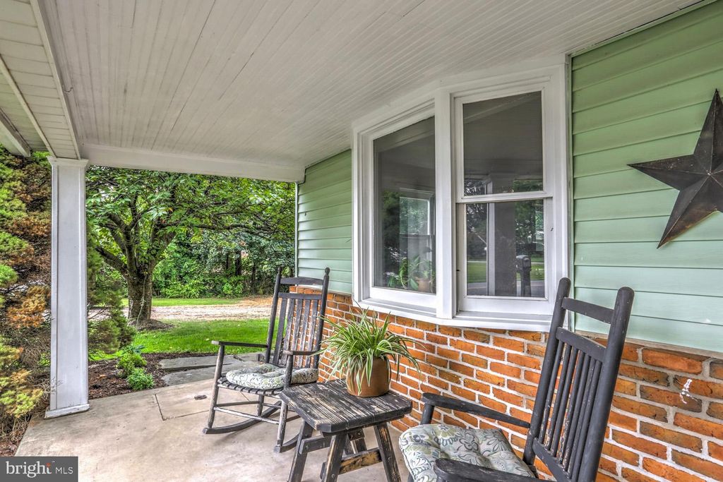 Photo of 148 SNAVELY MILL RD, LITITZ, PA 17543 (MLS # PALA2040012)