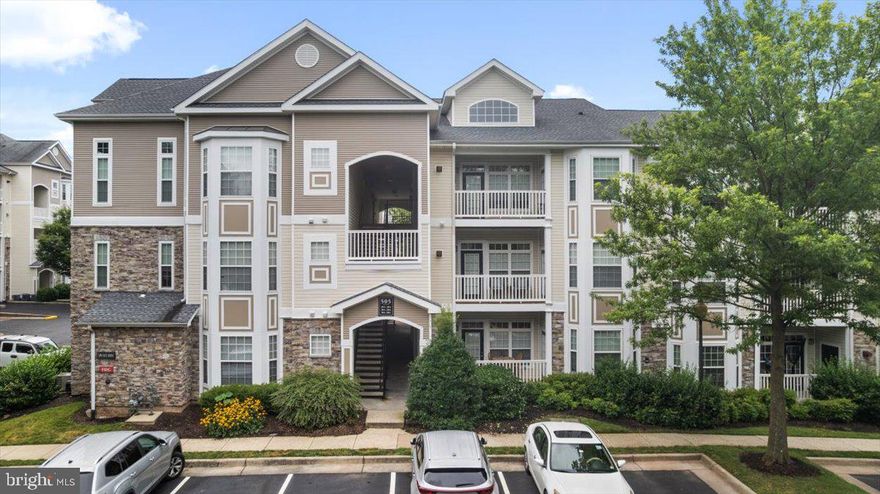 Welcome to this top-floor 1-bedroom, 1-bathroom condominium with a spacious loft in the desirable Stratford Club community of Leesburg. NEW flooring and PAINT for you to customize with your own style.  This beautifully designed home features a dramatic two-story living room that fills the space with natural light and creates an open, airy ambiance. The kitchen is outfitted with granite countertops, stainless steel appliances, and ample cabinetry—perfect for both everyday living and entertaining.

The primary bedroom offers a peaceful retreat with a charming bay window, a generous walk-in closet, and convenient access to the private balcony, ideal for enjoying your morning coffee or unwinding in the evening. The full bathroom includes double sinks, quality cabinetry, quartz countertops, and tasteful fixtures, all arranged for both style and functionality.

Stratford Club is a gated community offering an impressive range of amenities designed for comfort and leisure. Residents enjoy a resort-style pool, relaxing hot tub, modern fitness center, picnic pavilion, and in-ground barbecue grills. The clubhouse features a business center, billiards room, lounge areas with flat-screen TVs, and cozy fireplaces. Beautifully landscaped walkways and gathering spaces add to the charm and sense of community.

Conveniently located with easy access to Route 7, Route 15, and the Dulles Greenway, Stratford Club places you just minutes from Leesburg Premium Outlets, local shops, top restaurants, and the historic downtown district. Combining comfort, convenience, and a vibrant community setting, this condominium is the perfect place to call home.