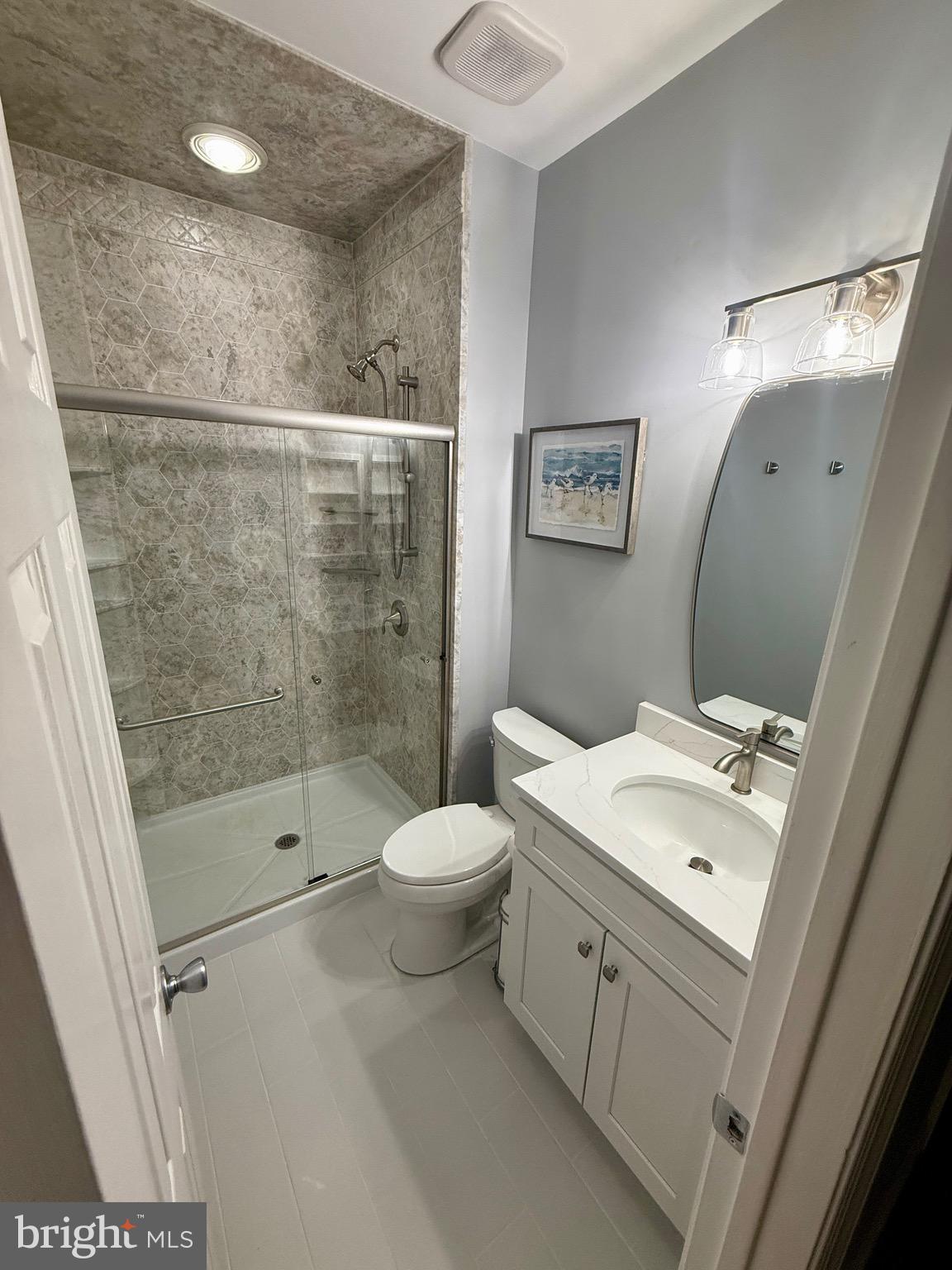 678 GATEWAY DRIVE SE 907