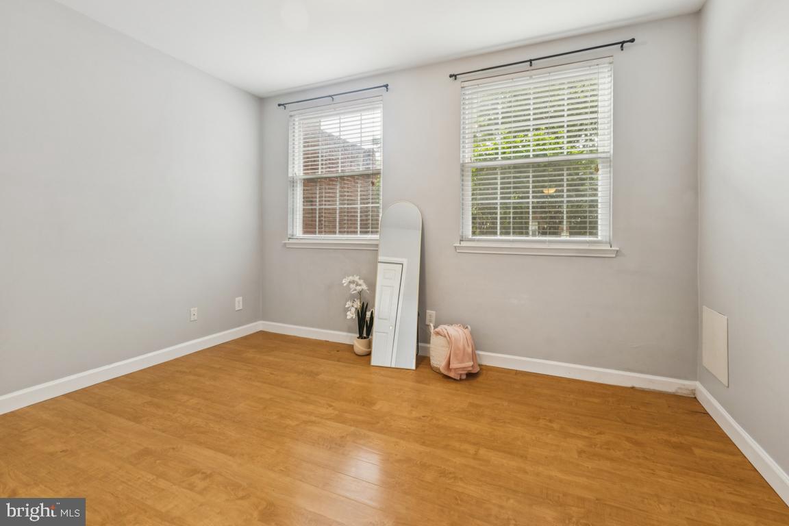 BROOKMEADE - Residential