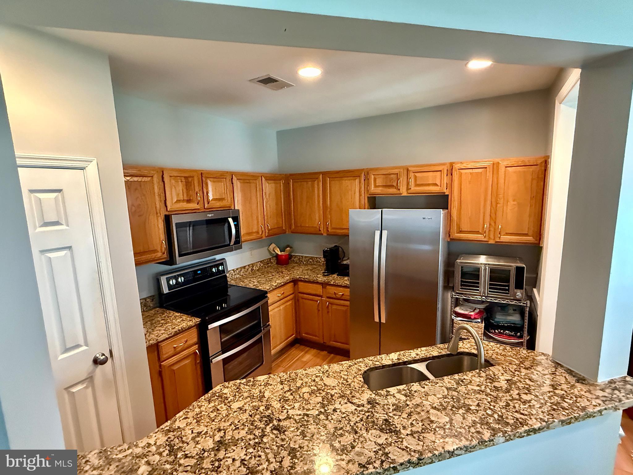 678 GATEWAY DRIVE SE 907