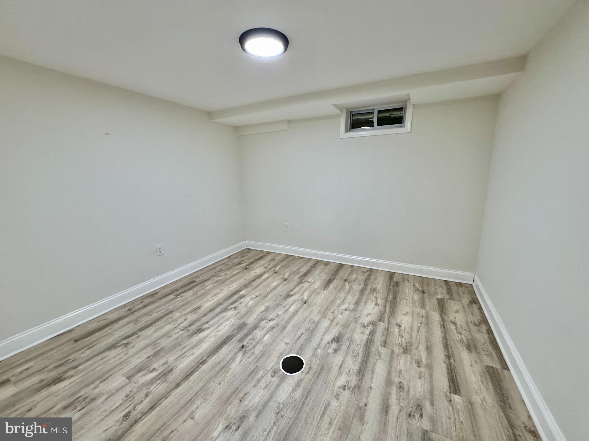 NEWBURG HOMES - Residential