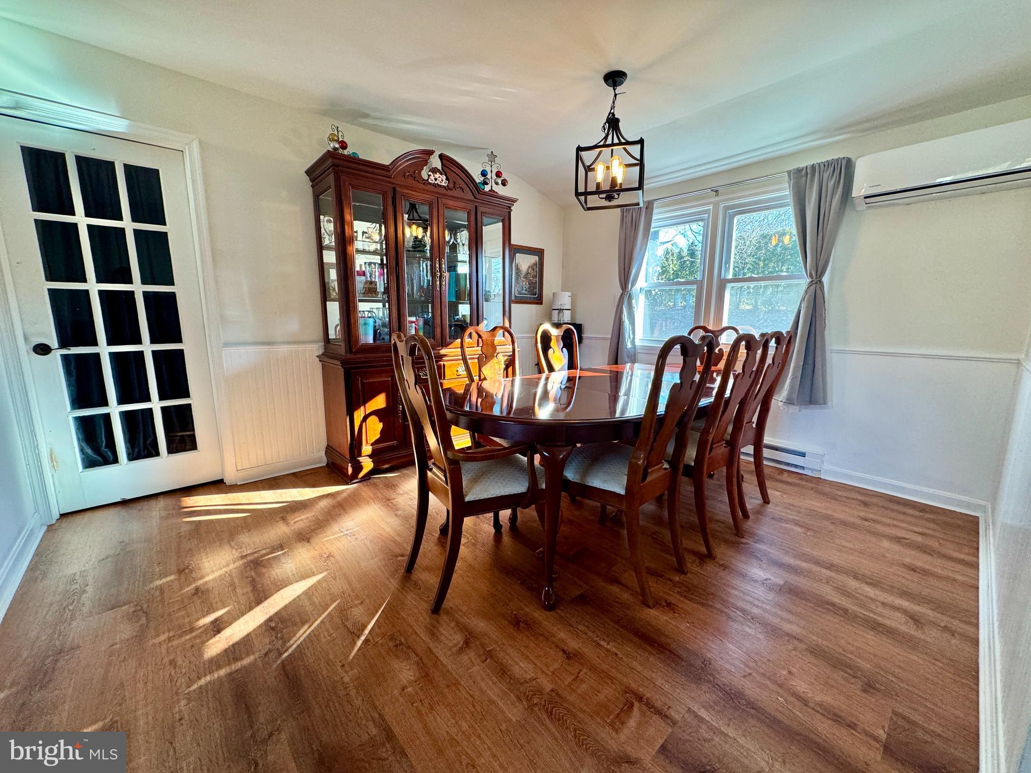 NEWBURG HOMES - Residential