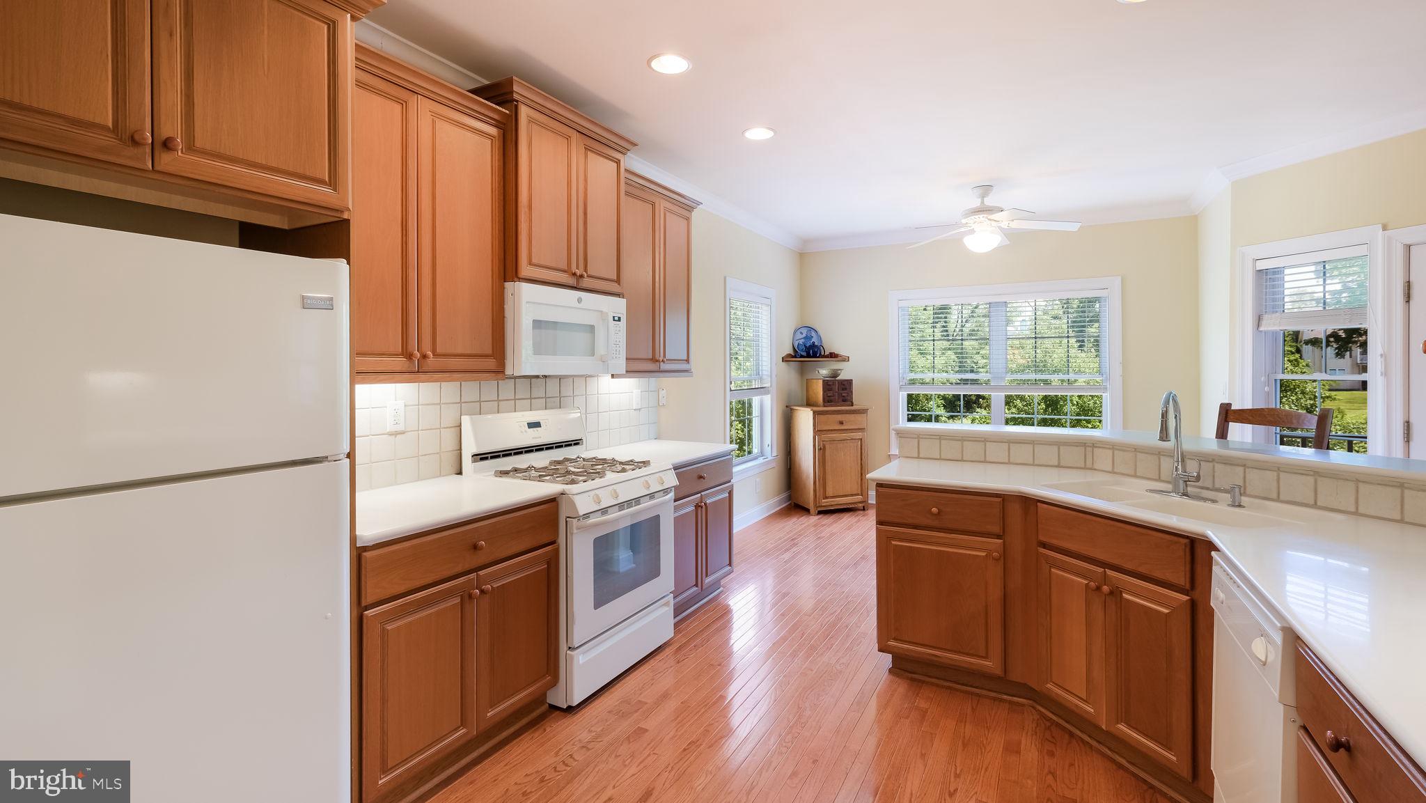 FOX RUN PRESERVE - Residential