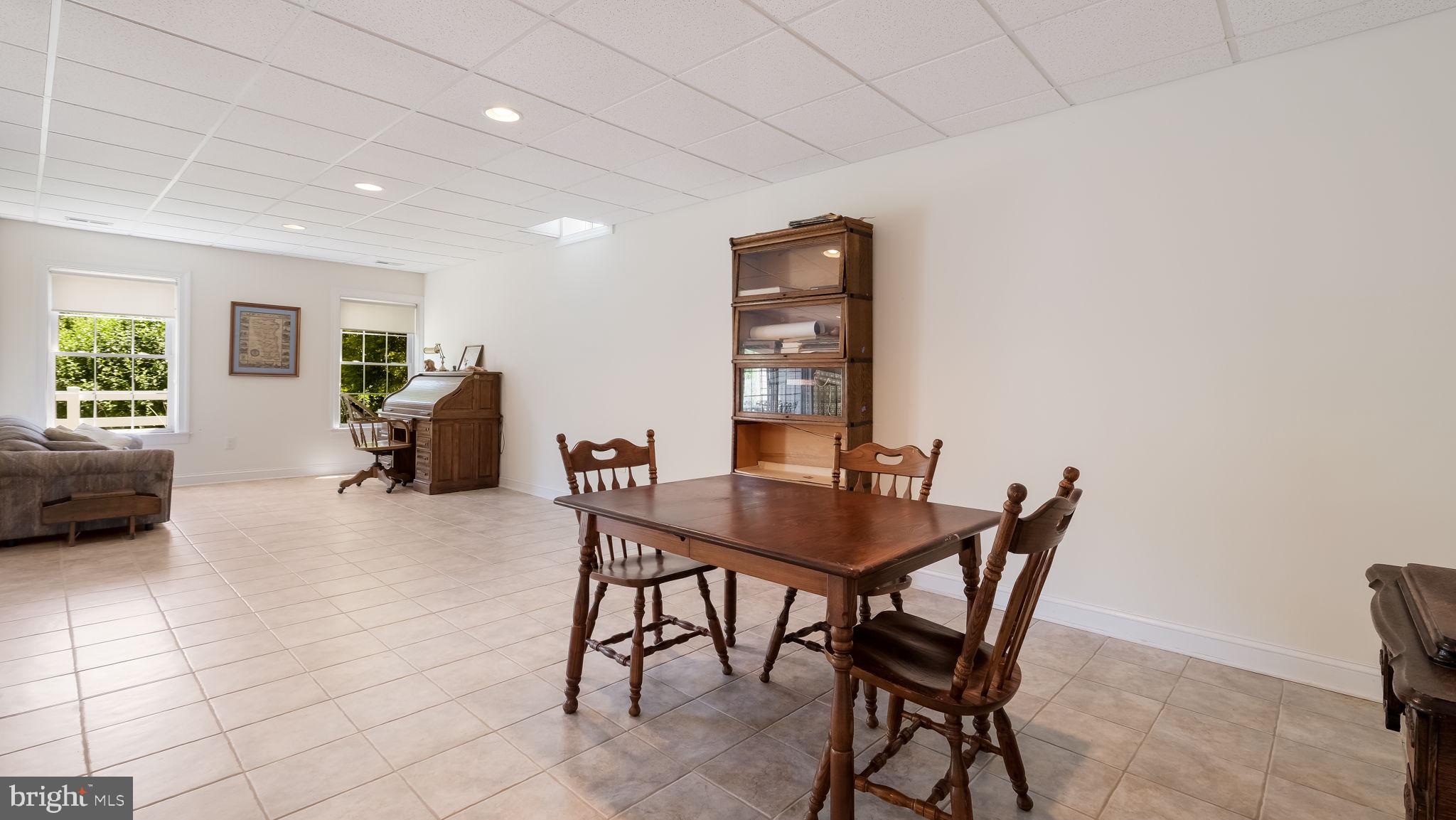 FOX RUN PRESERVE - Residential