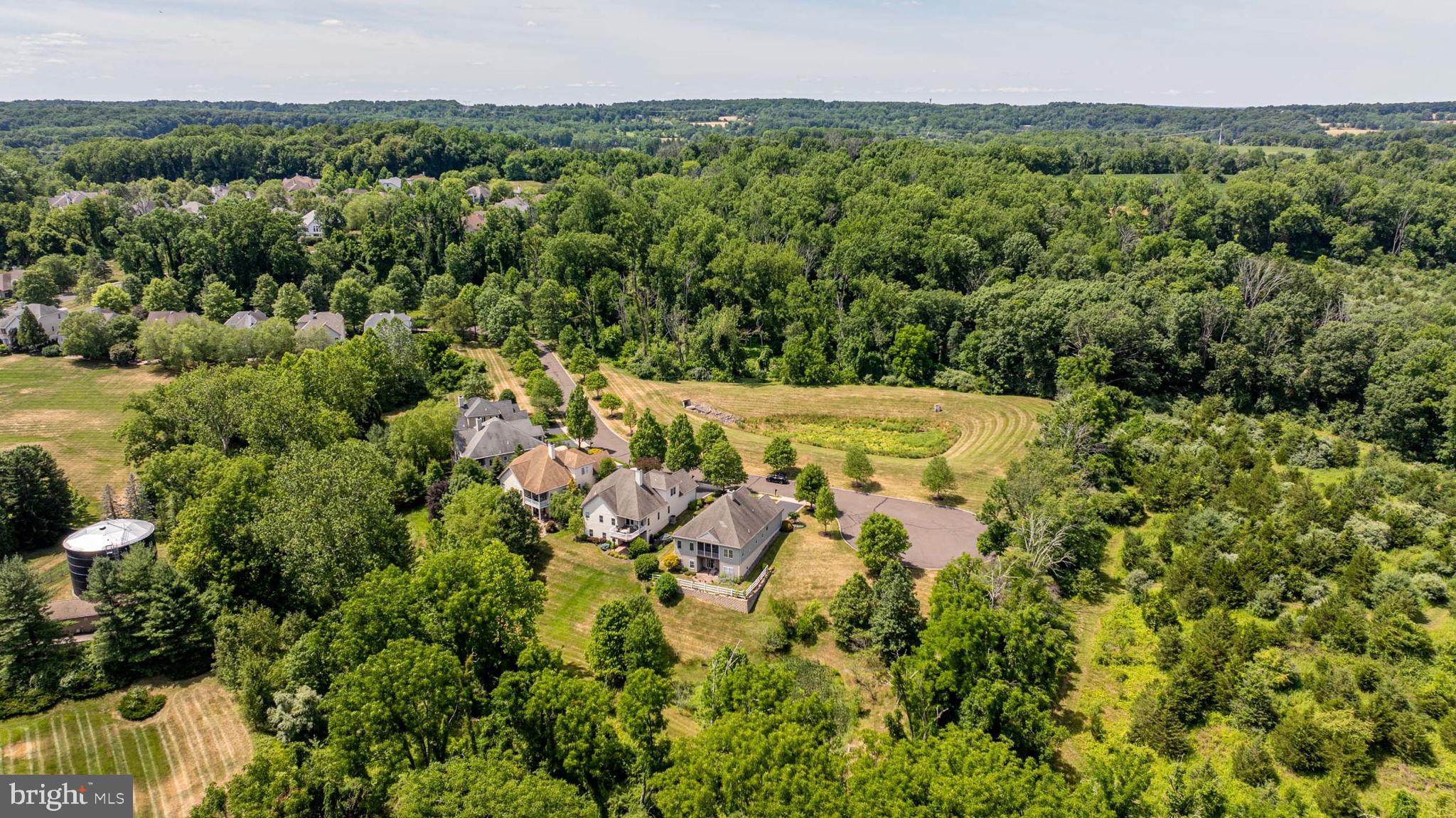 FOX RUN PRESERVE - Residential