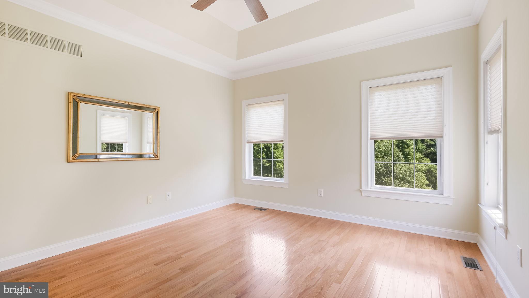 FOX RUN PRESERVE - Residential