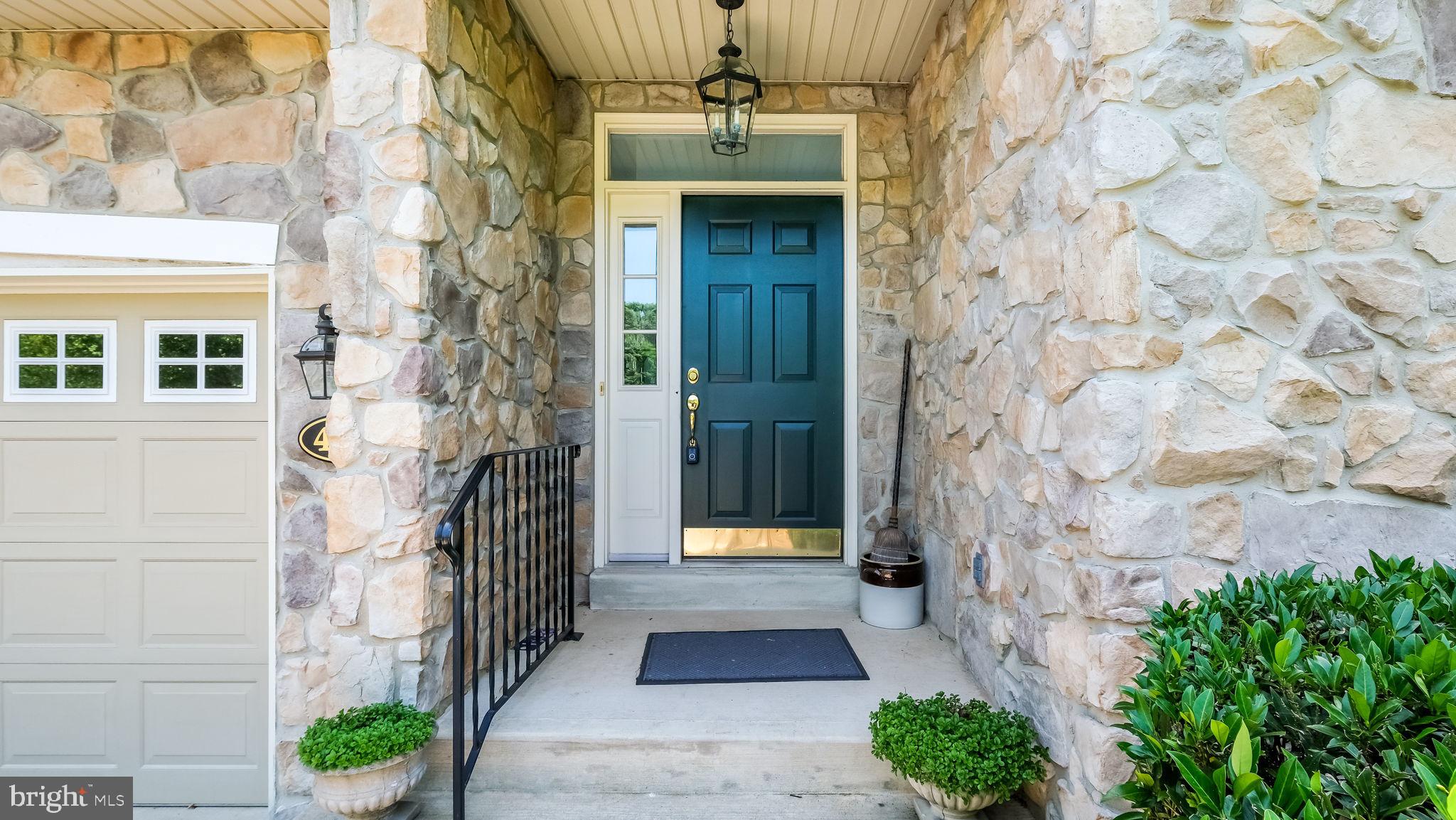 FOX RUN PRESERVE - Residential