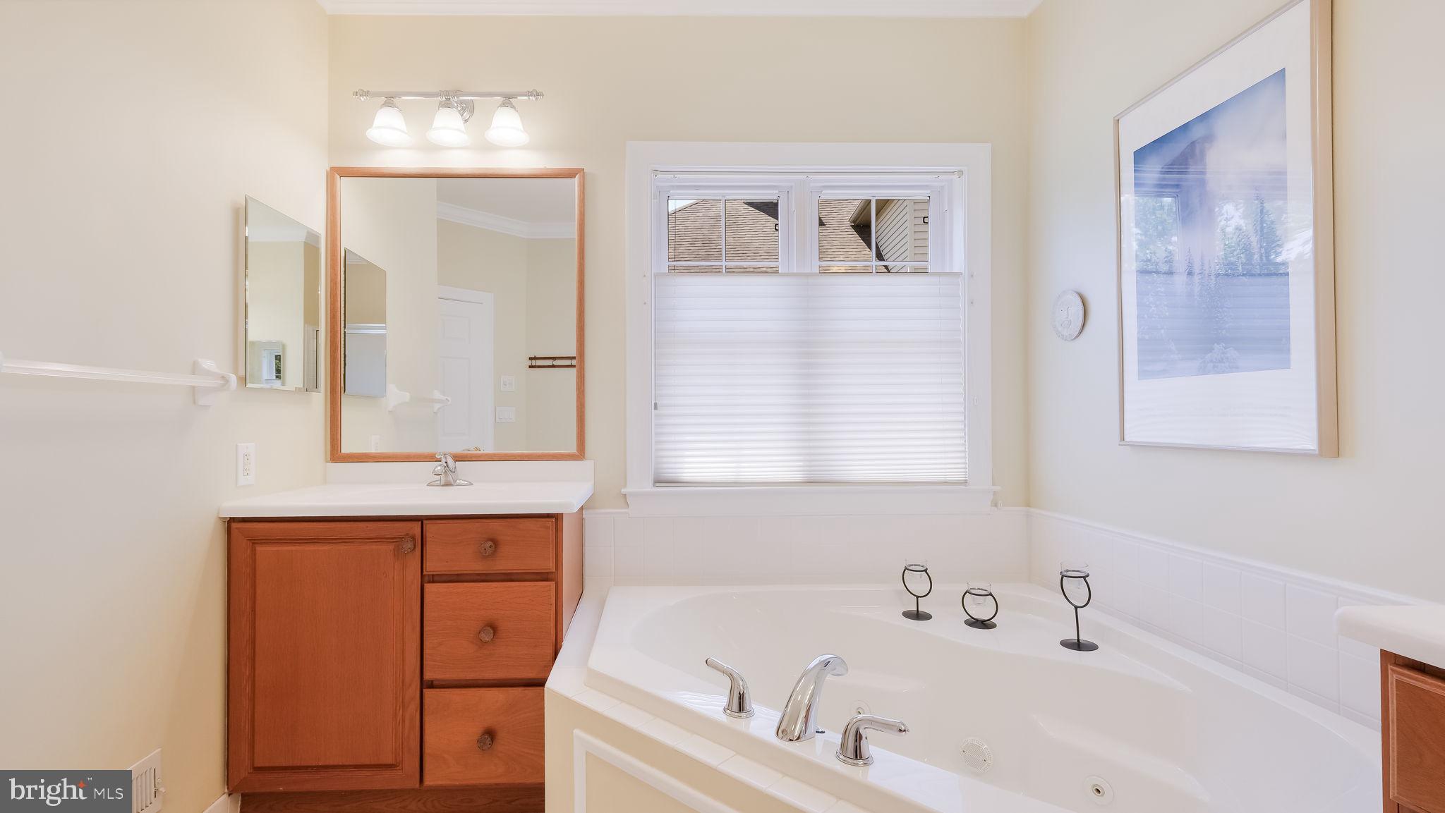 FOX RUN PRESERVE - Residential