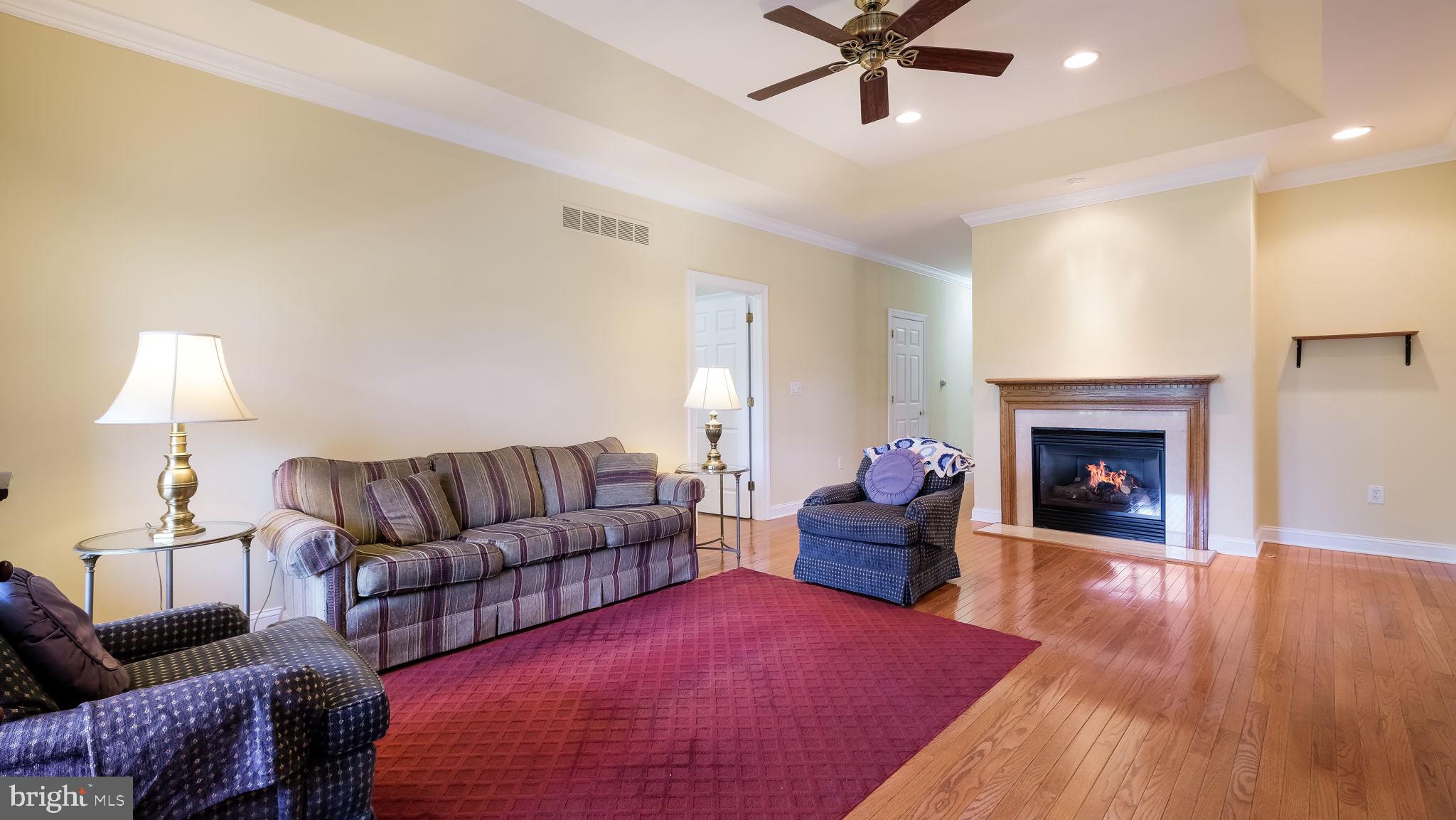 FOX RUN PRESERVE - Residential