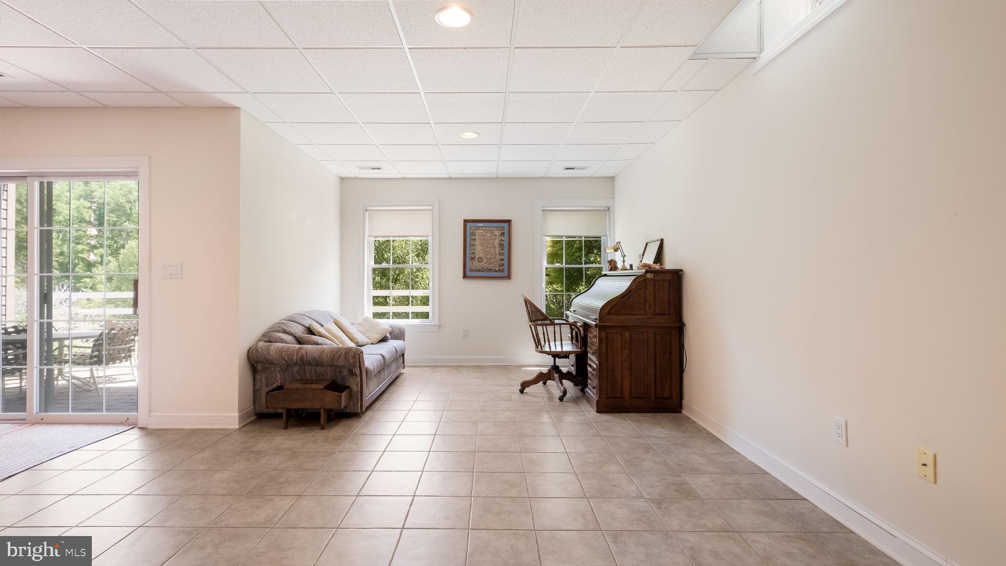 FOX RUN PRESERVE - Residential