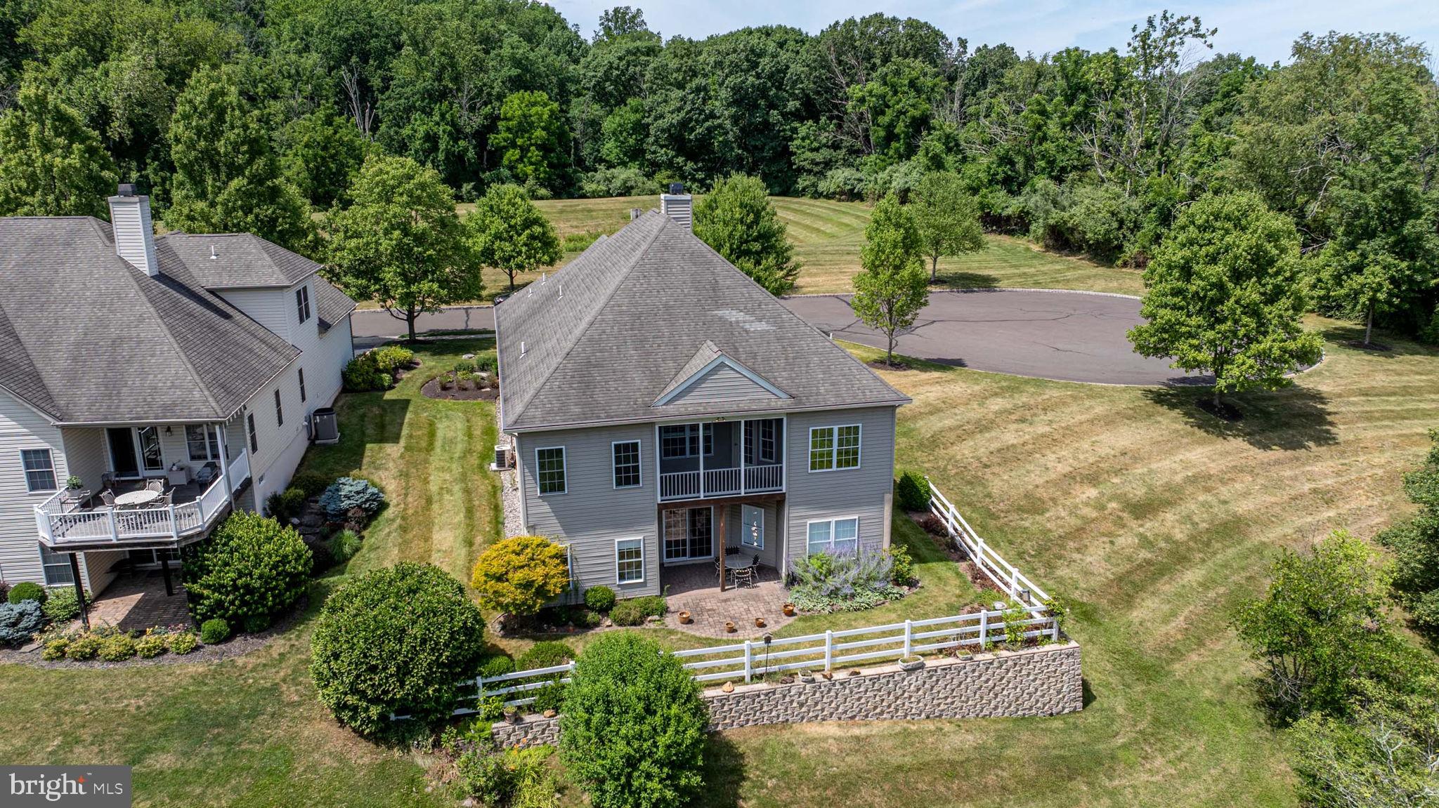 FOX RUN PRESERVE - Residential