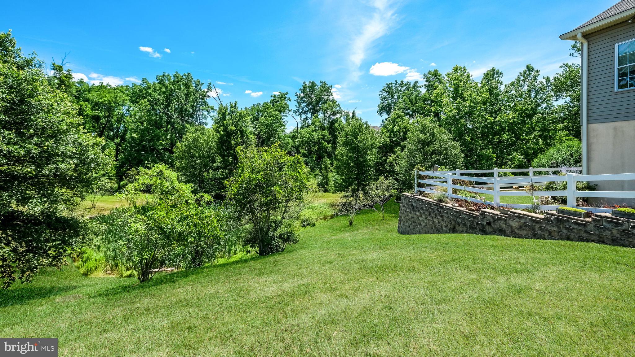 FOX RUN PRESERVE - Residential