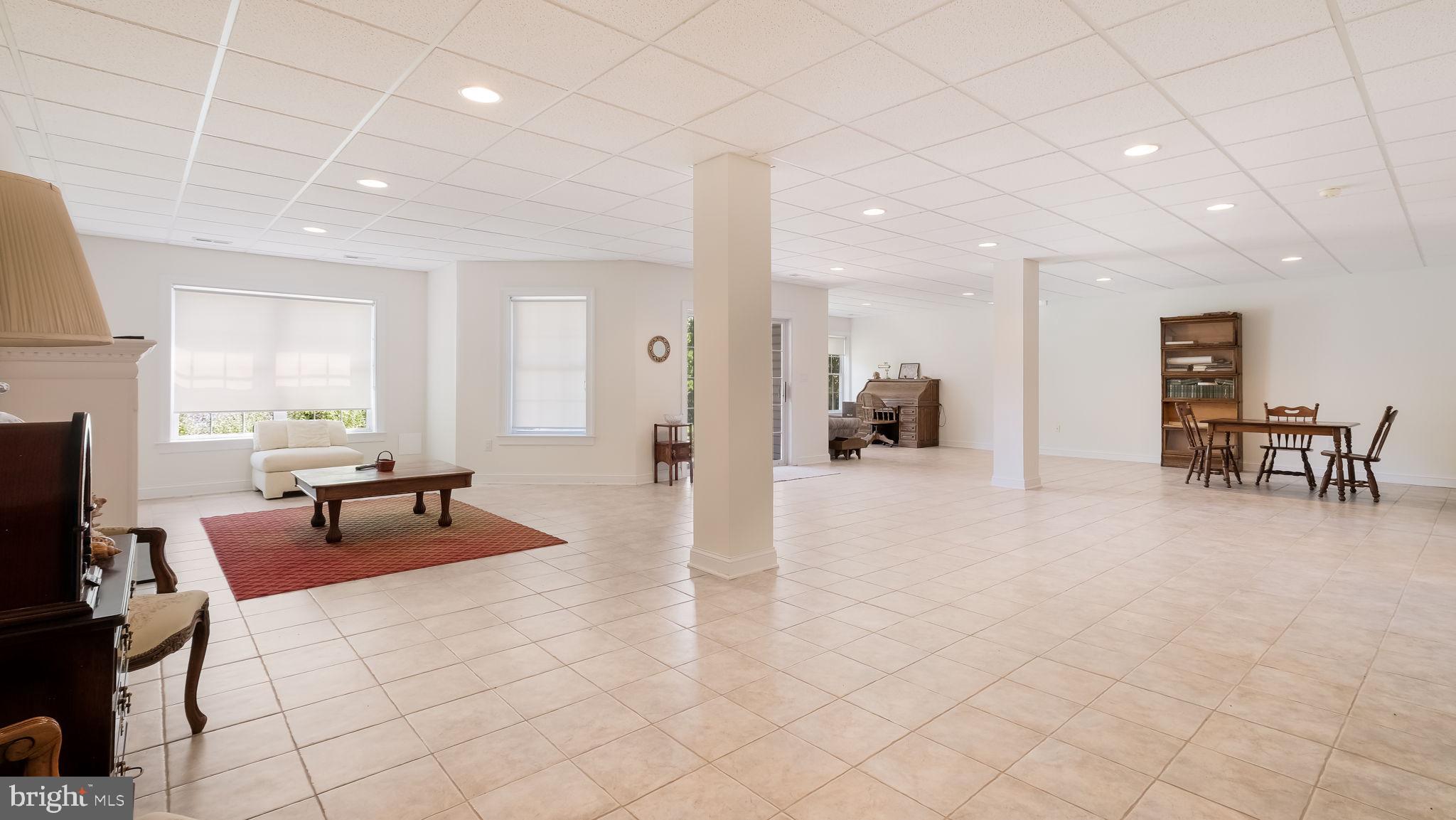 FOX RUN PRESERVE - Residential