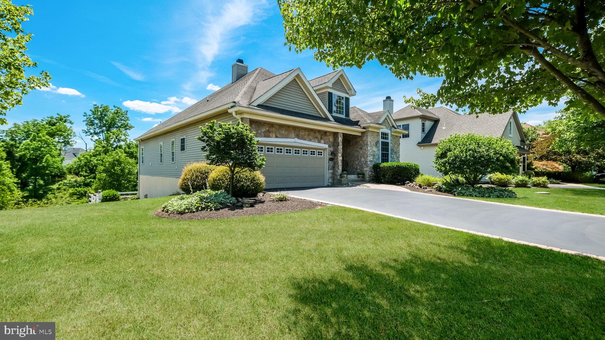 FOX RUN PRESERVE - Residential