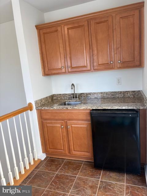 LOCUST POINT - Residential Lease