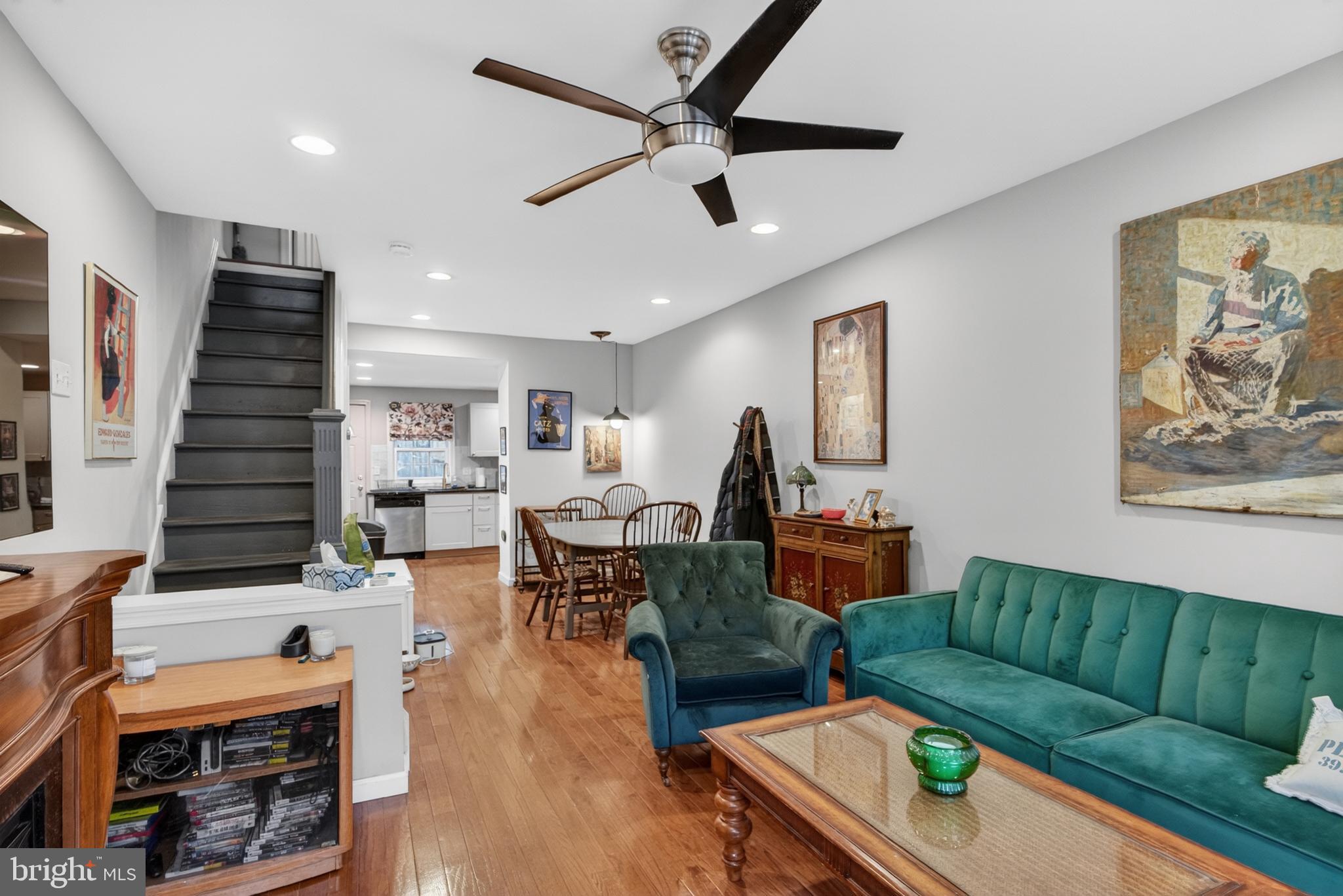DICKINSON NARROWS - Residential