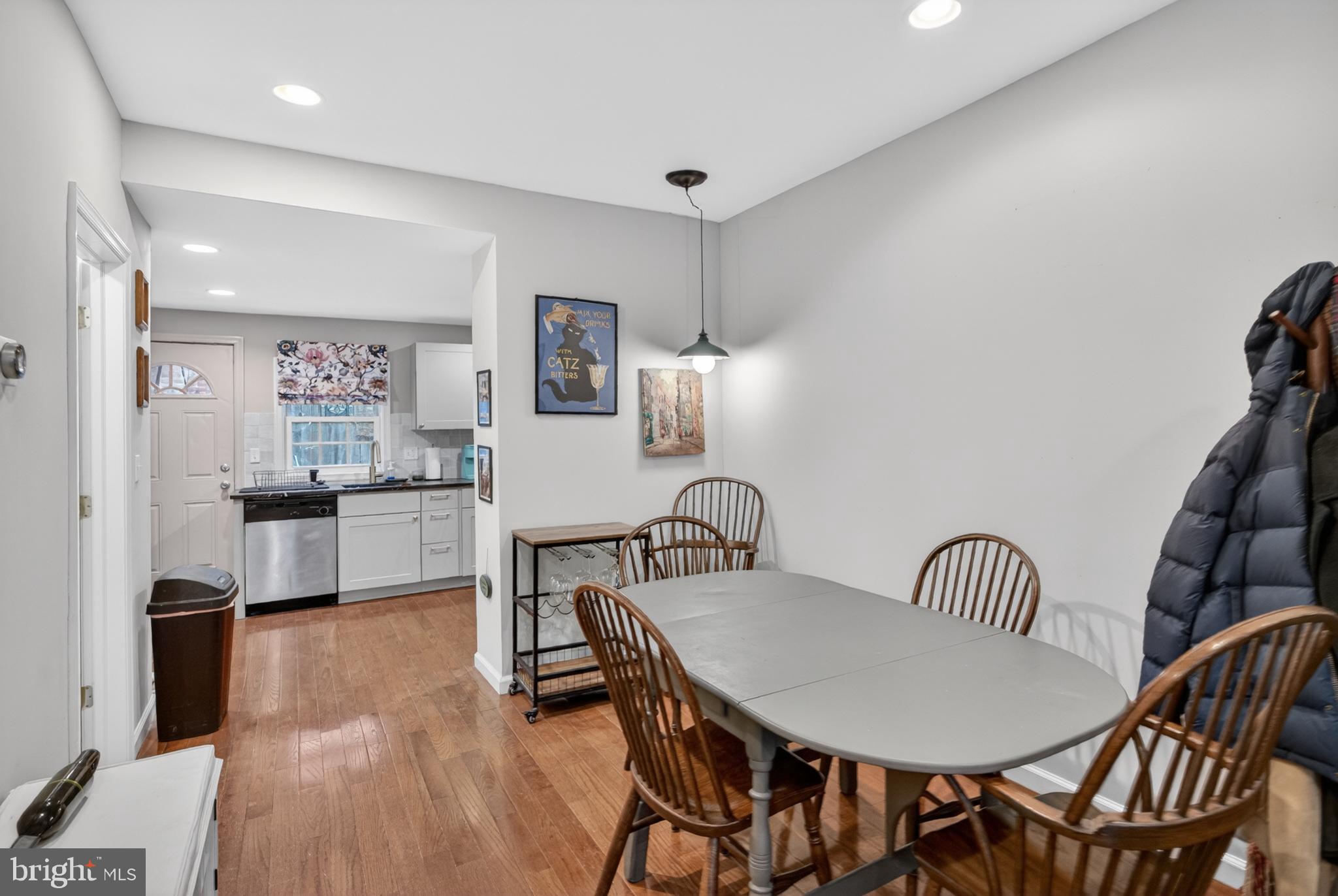DICKINSON NARROWS - Residential