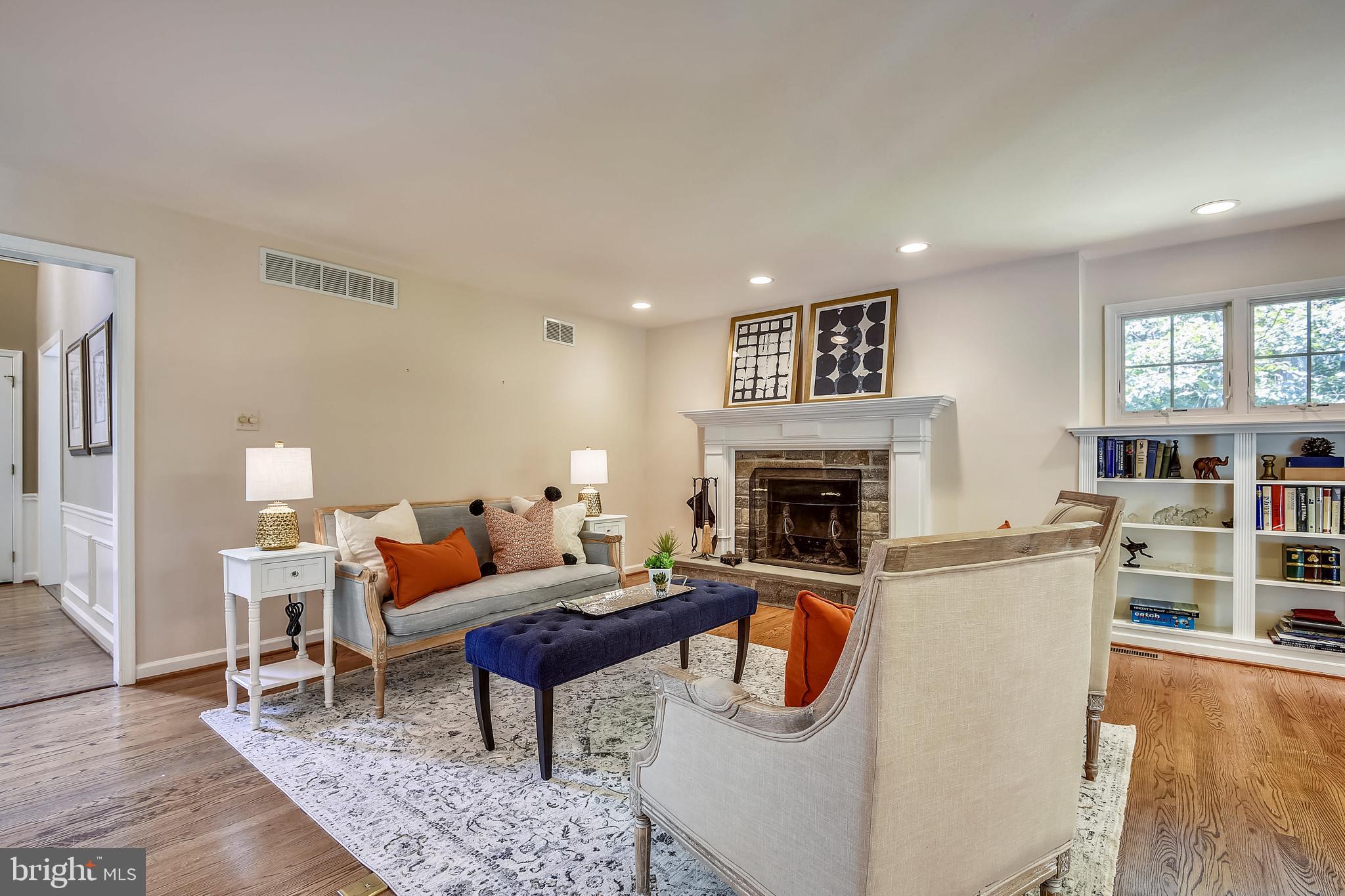 HUNT CUP HILL - Residential