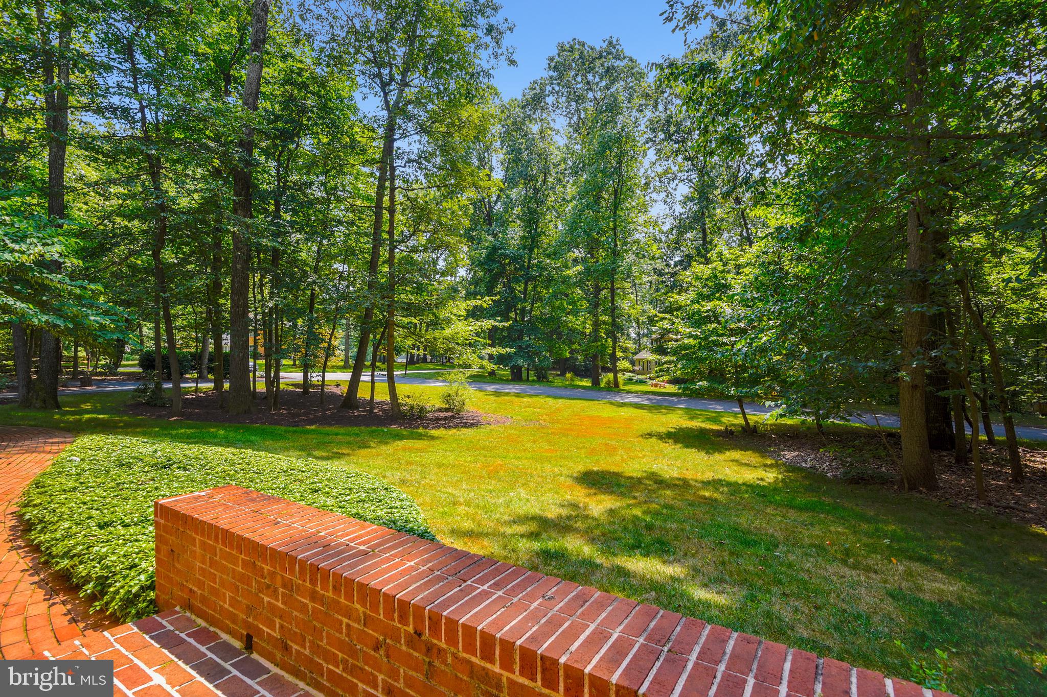 HUNT CUP HILL - Residential