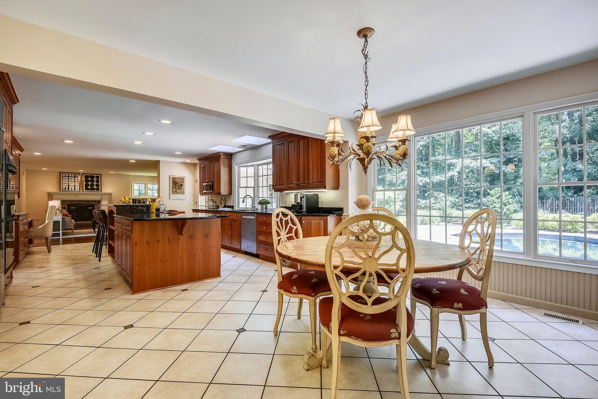 HUNT CUP HILL - Residential