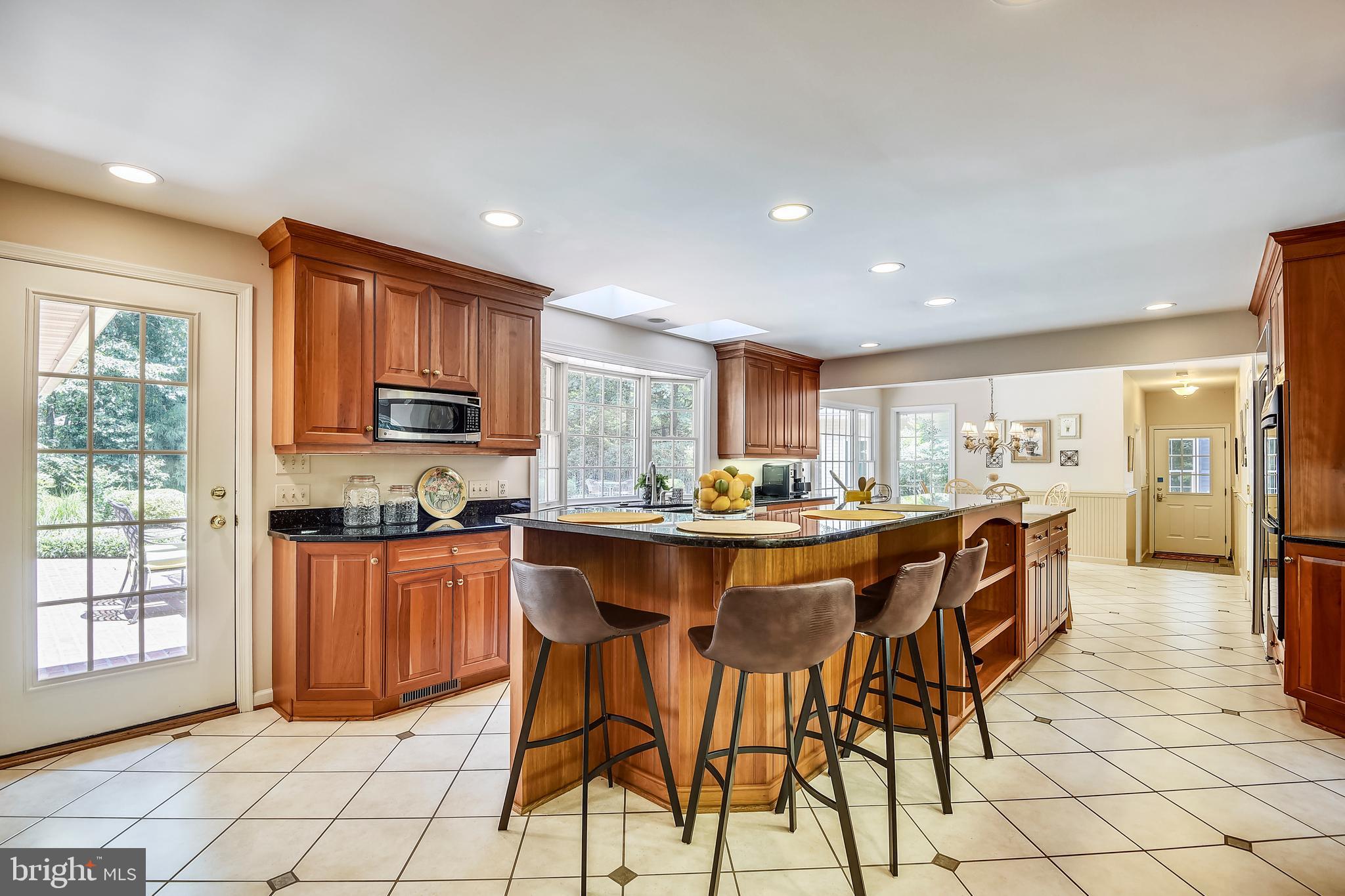 HUNT CUP HILL - Residential