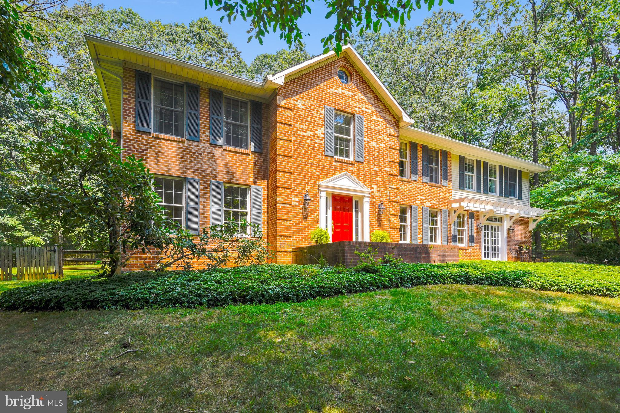 HUNT CUP HILL - Residential