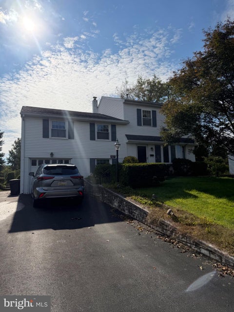 Photo of 567 Maddock Road, SPRINGFIELD, PA 19064 (MLS # PADE2123804)