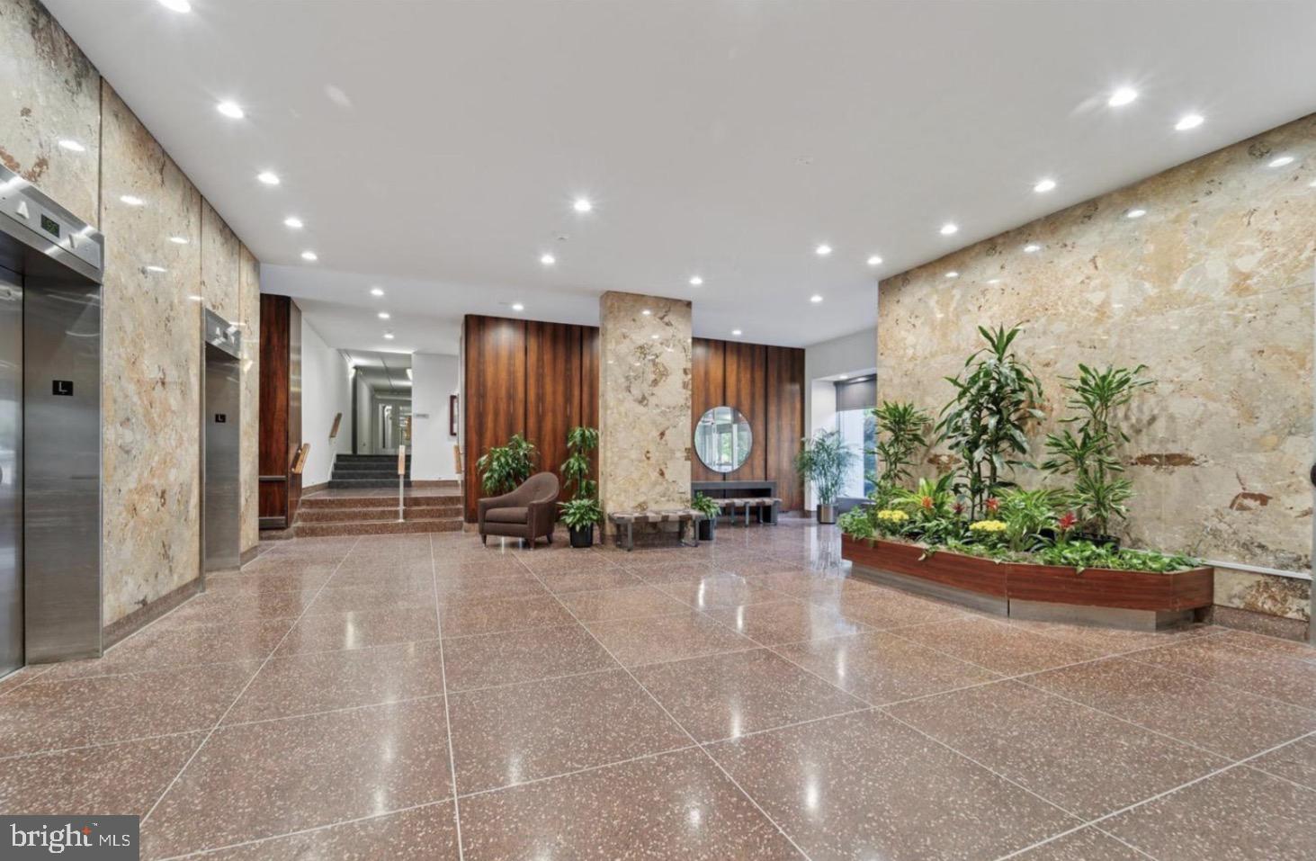 RIVER PARK - Residential