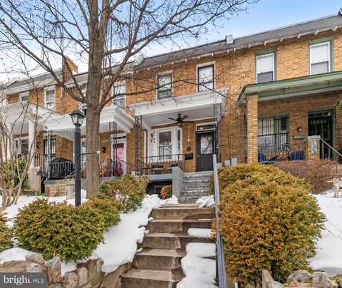 2422 2ND STREET NE WASHINGTON DC 20002