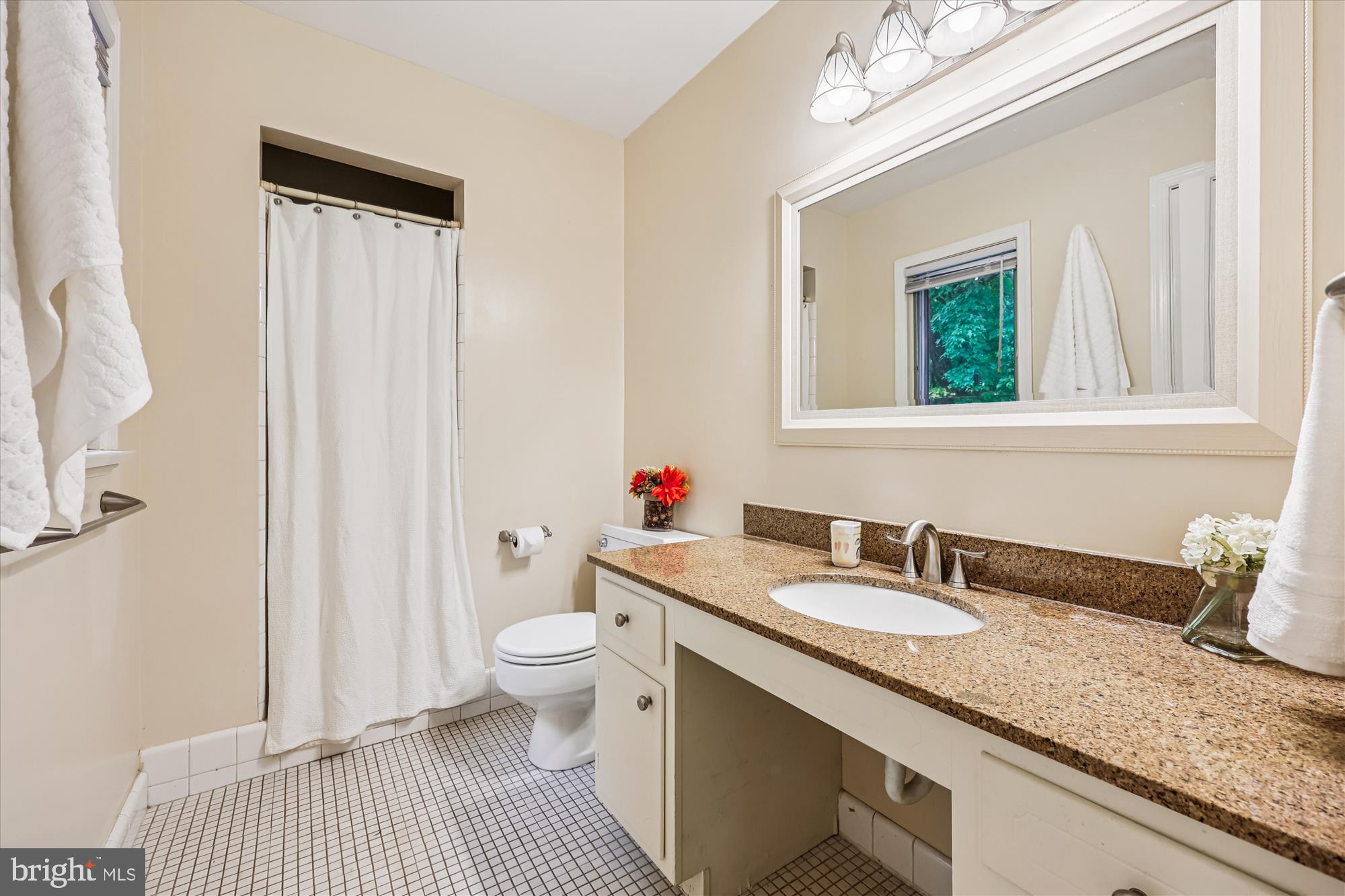 WILLERBURN ACRES - Residential Lease