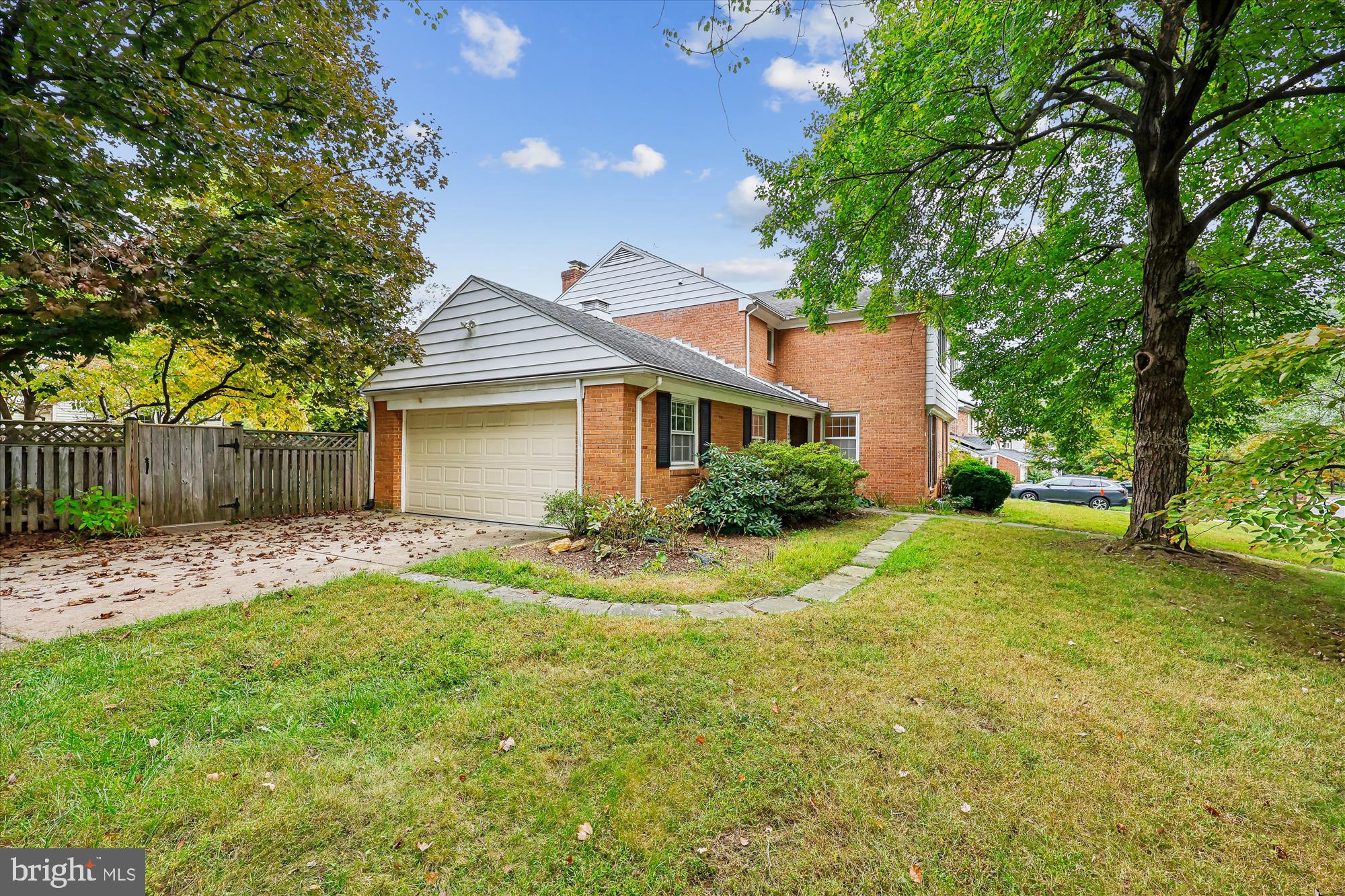 WILLERBURN ACRES - Residential Lease