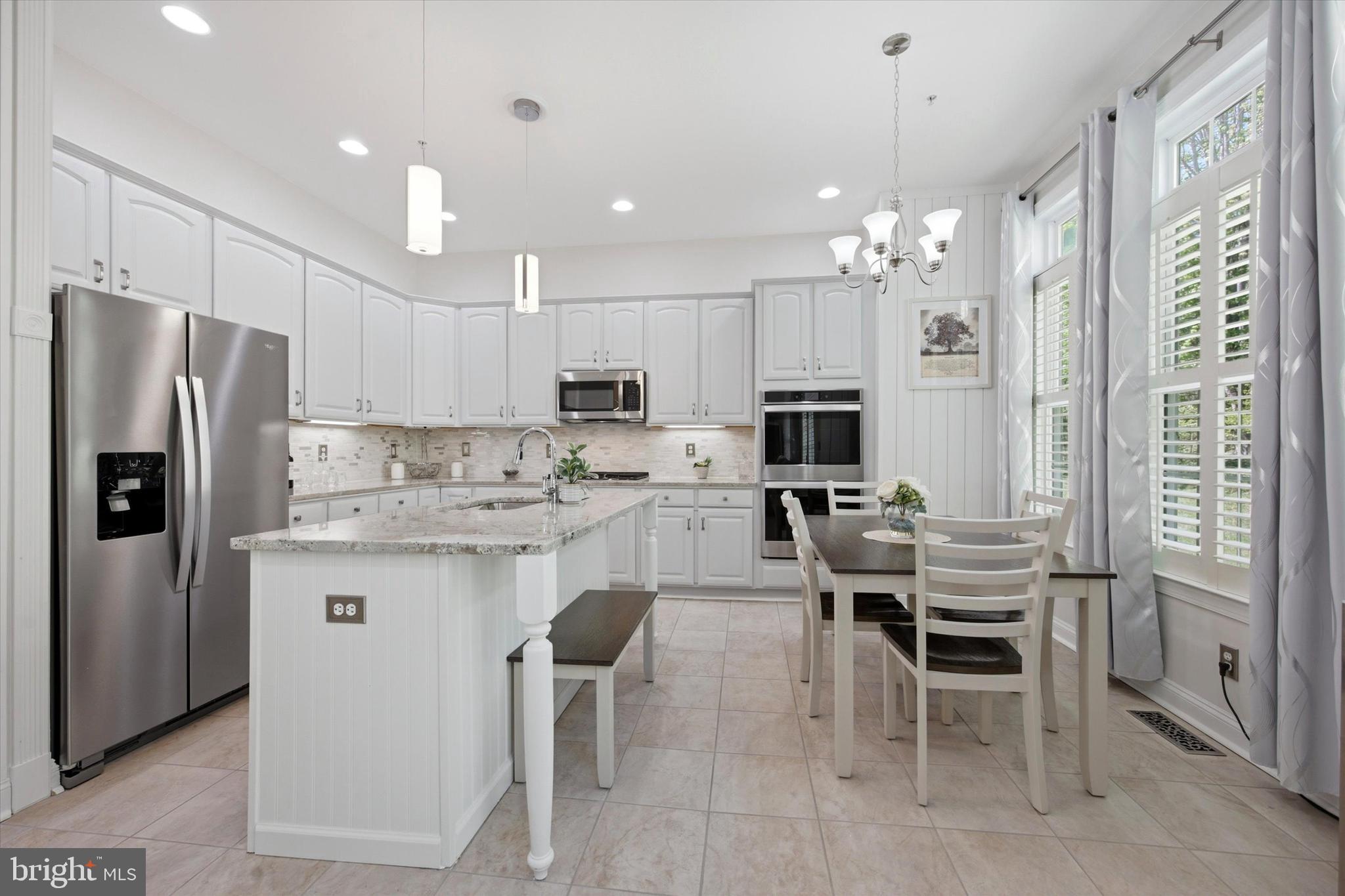 WHITELAND HILLS - Residential