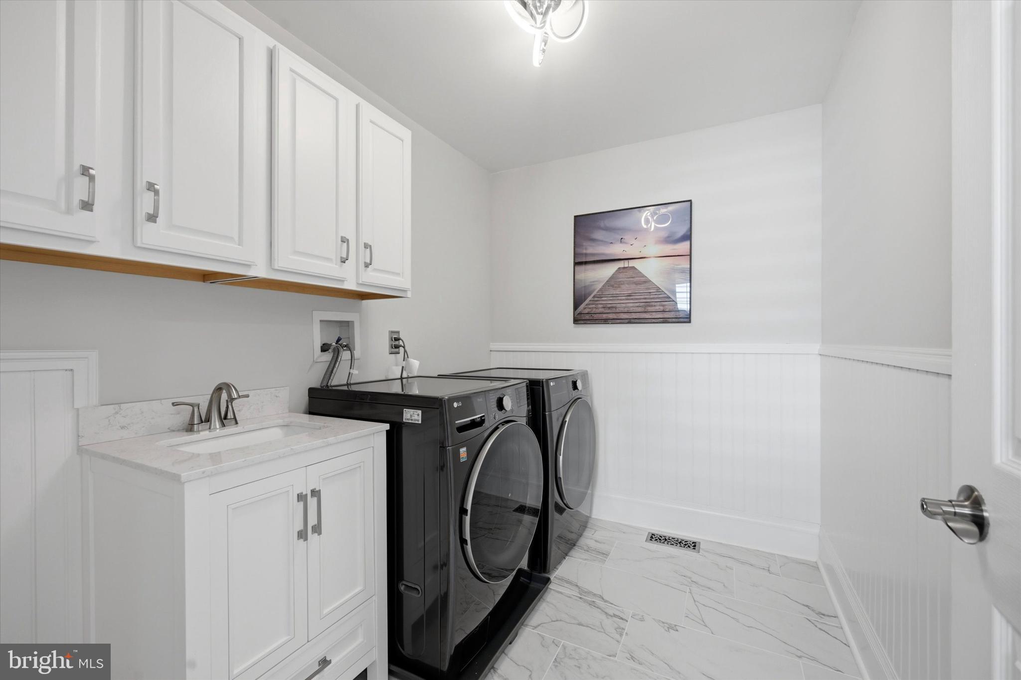 WHITELAND HILLS - Residential