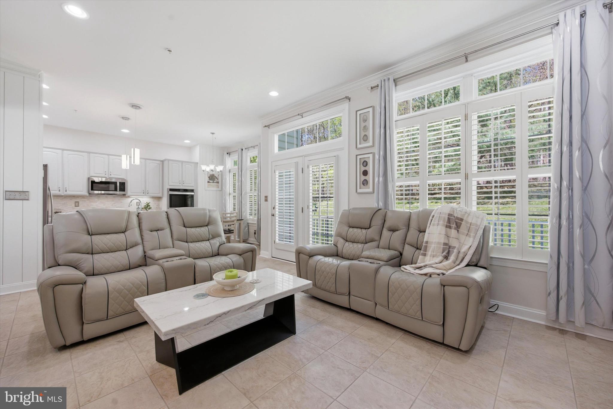 WHITELAND HILLS - Residential