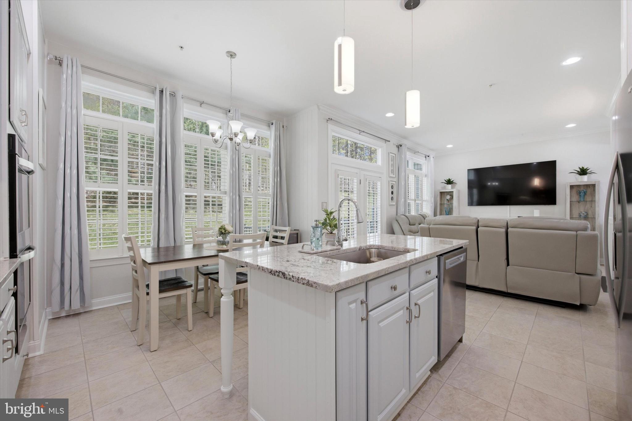 WHITELAND HILLS - Residential