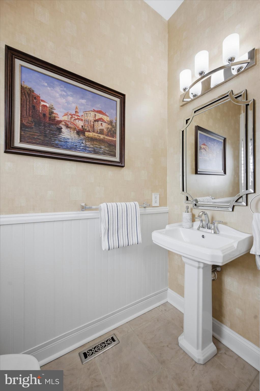 133 WHITELAND HILLS CIRCLE