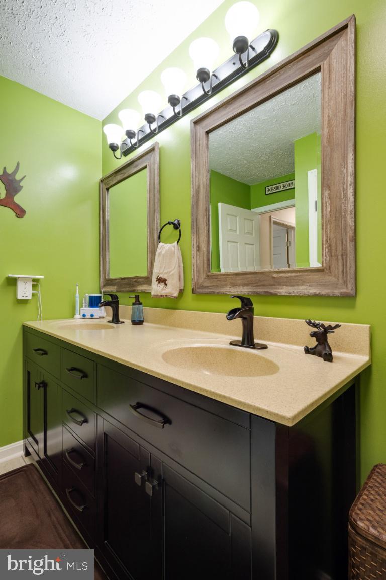 SHANNON RUN - Residential