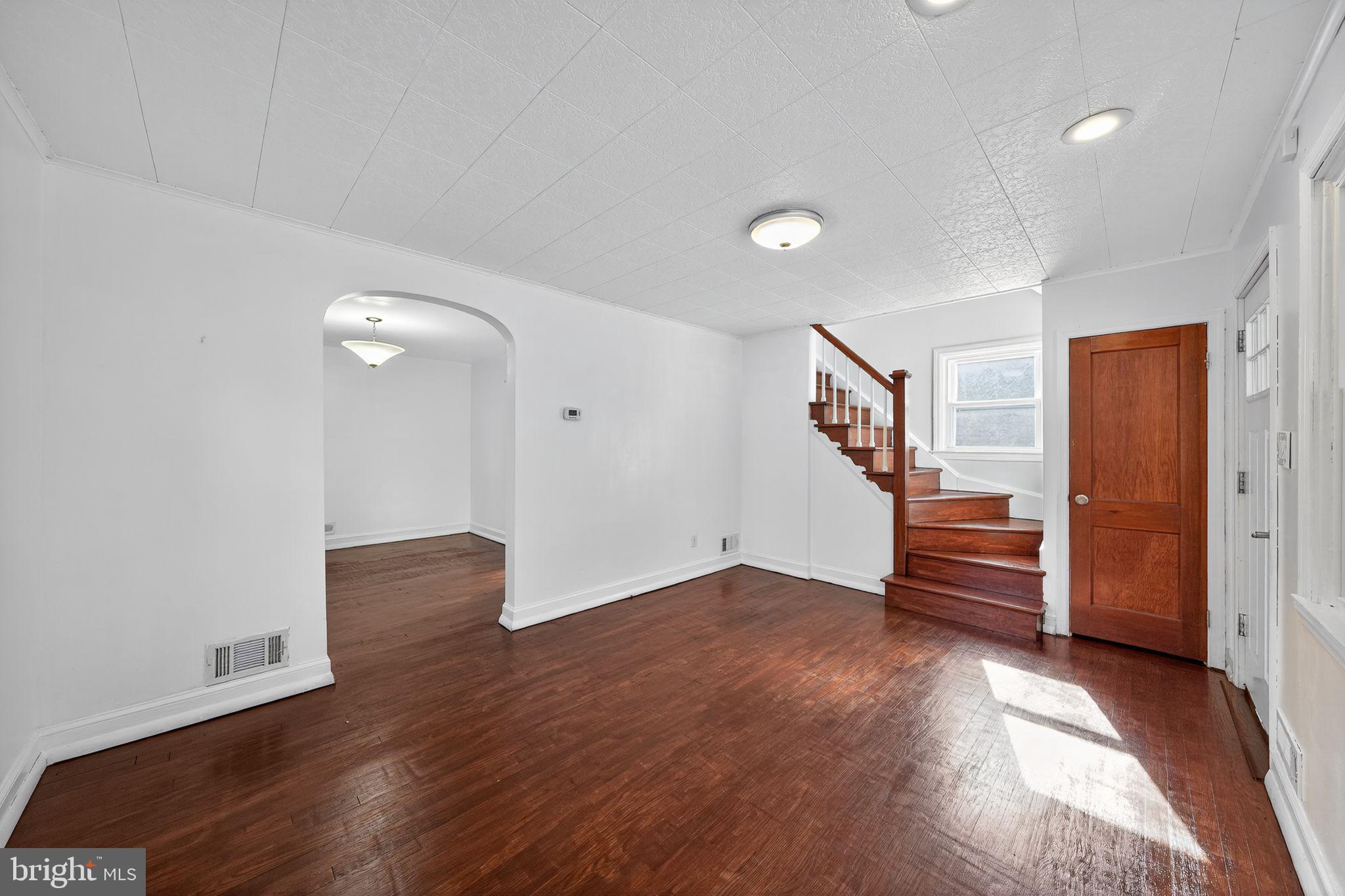 RIDGEWOOD - Residential