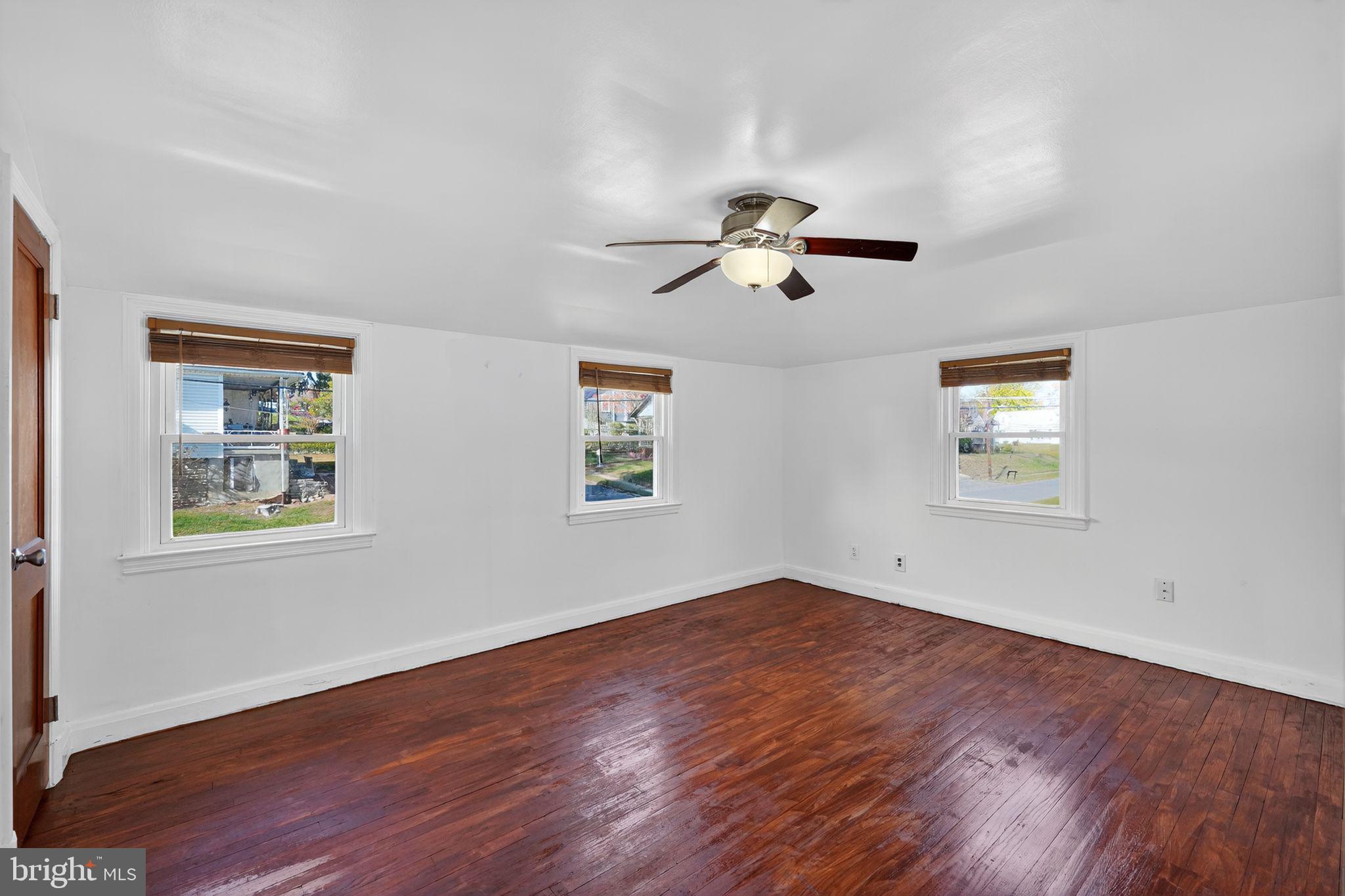 RIDGEWOOD - Residential