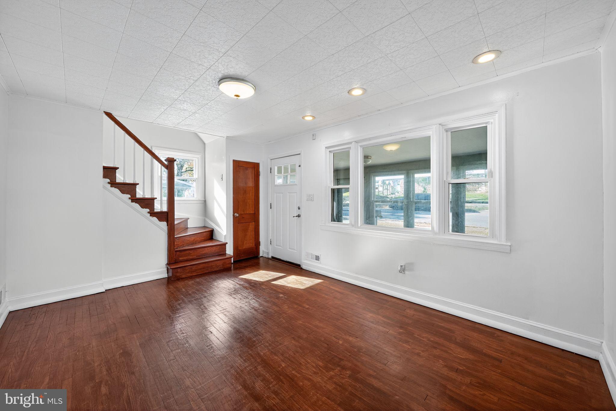 RIDGEWOOD - Residential