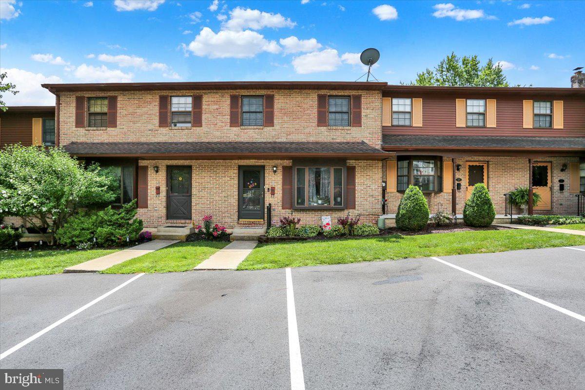 118 VILLAGE DRIVE