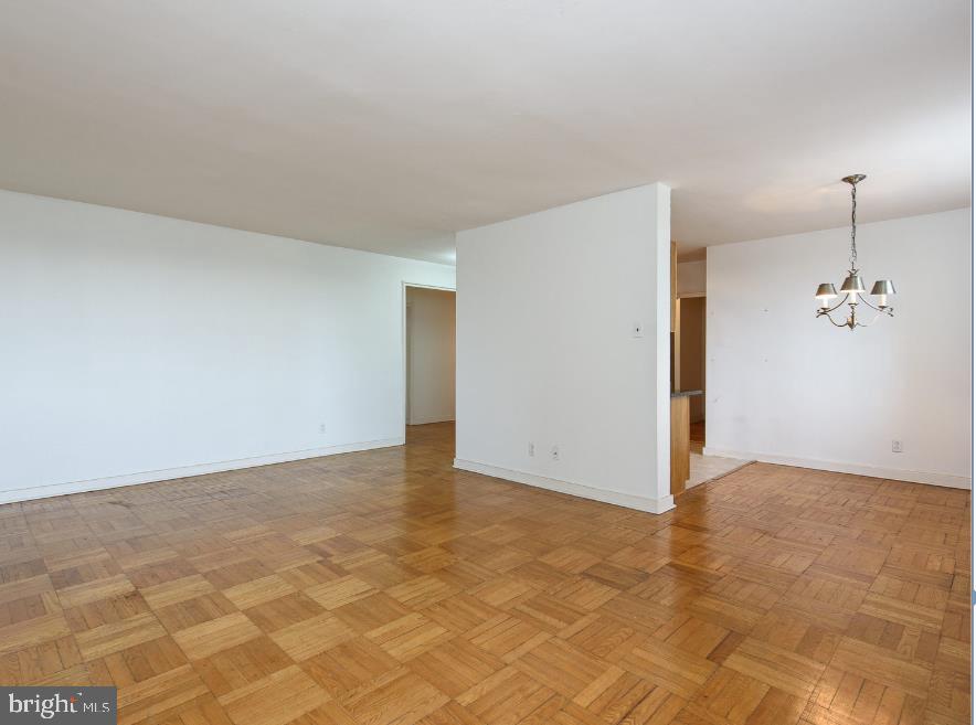 ART MUSEUM AREA - Residential Lease