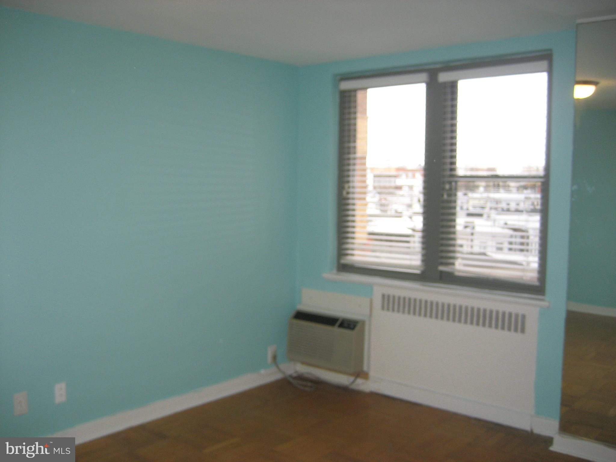 ART MUSEUM AREA - Residential Lease