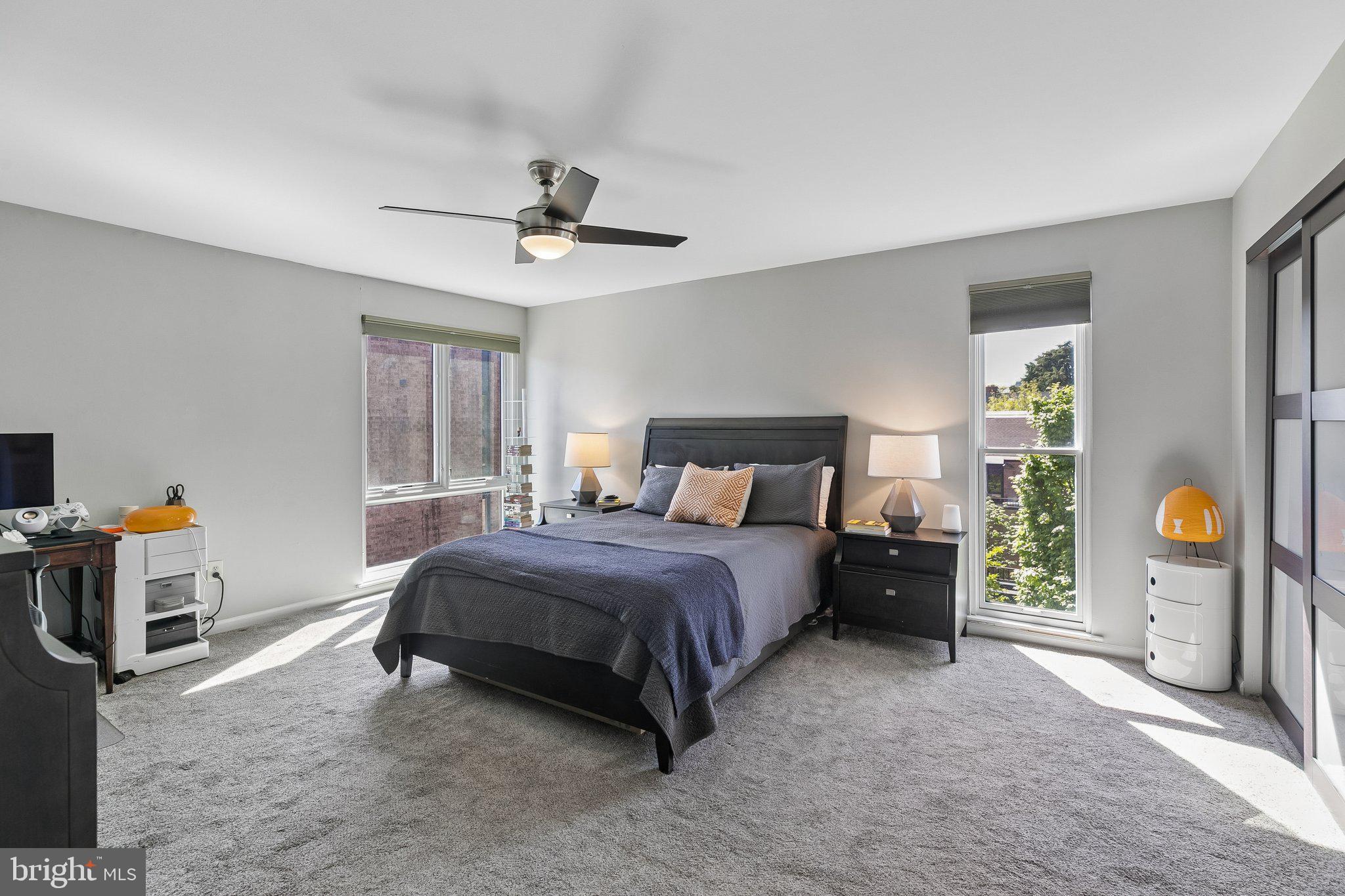 SOCIETY HILL - Residential