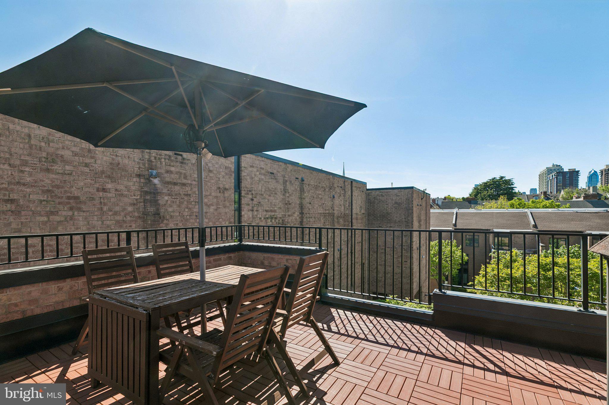 SOCIETY HILL - Residential