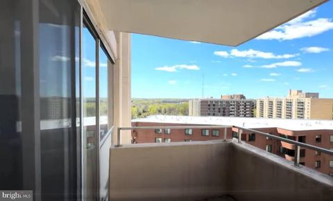 Photo of 4515 Willard Avenue #2011S, Chevy Chase, MD 20815 (MLS # MDMC2124248)