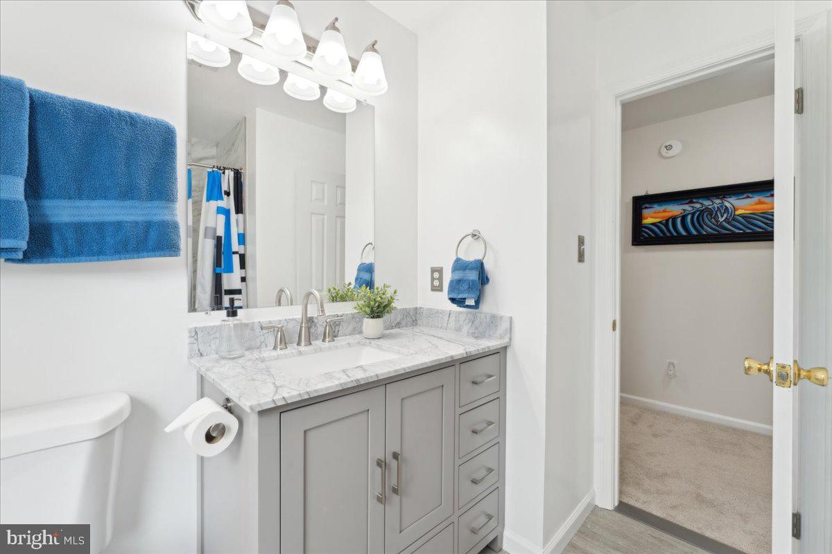 CRESTBROOK - Residential